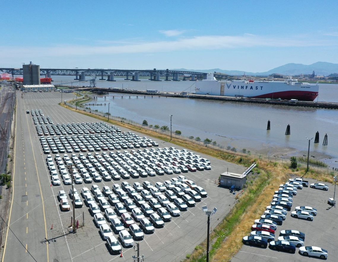 VINFAST VF 8 VEHICLES ARRIVE IN THE U.S. – WITH BATTERY RANGES OF UP TO 264/243 MILES (ECO/PLUS TRIM)